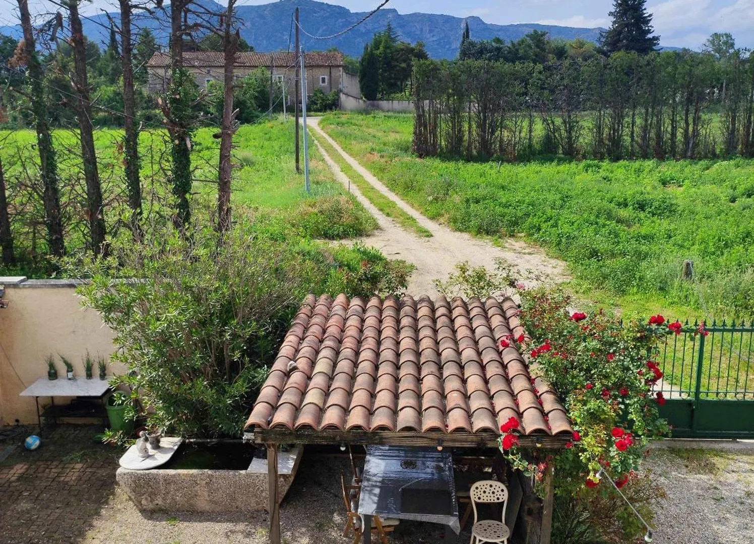 בית אירוח Robion en Luberon Chambre De 1 Personne Dans Mas De Luberon צרפת